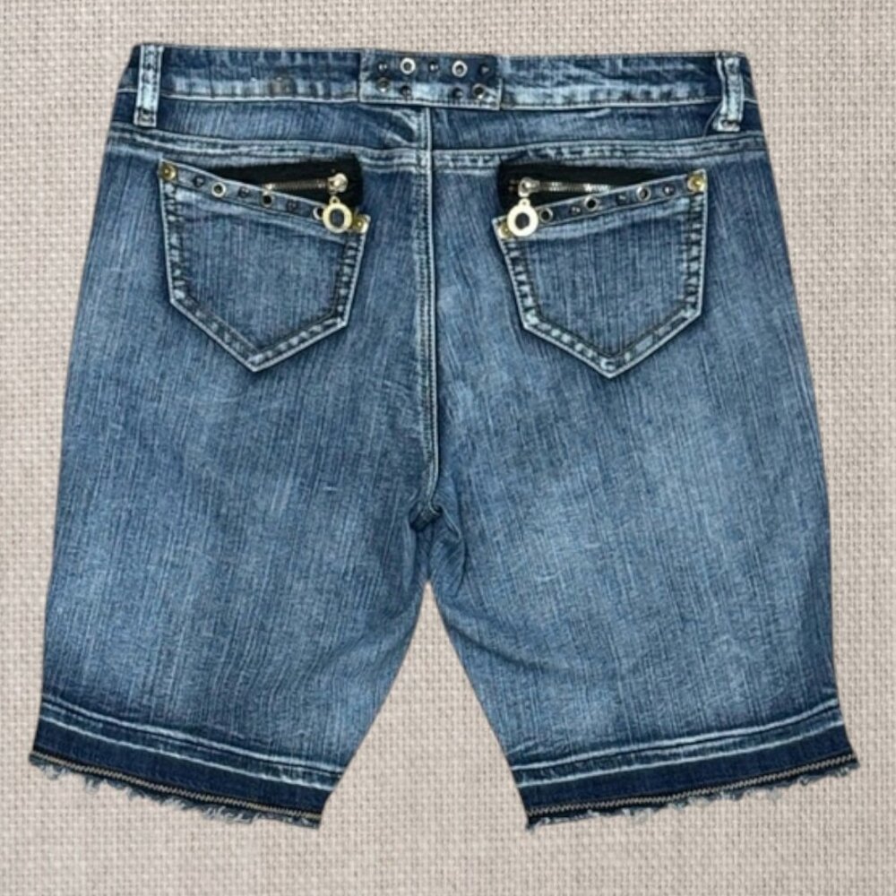 Vintage Y2K Southpole Embellished Distress Mid-Rise Denim Jean Shorts Juniors 13